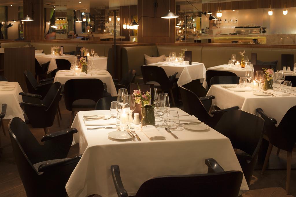 The Guesthouse Wien Eksteriør bilde Interior of the restaurant